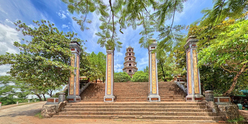 Thien Mu Pagoda - Transfer To Hoian